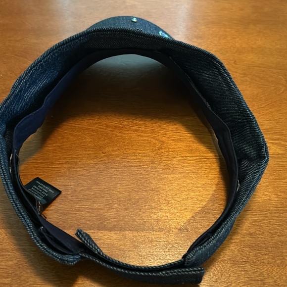 Marcus Adler rhinestone visor like new. DENIM STYLE One size fits most - Picture 3 of 5